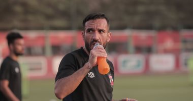 تعثر مفاوضات تجديد عقد معلول مع الأهلي.. والاتفاق والاتحاد يفاوضان اللاعب