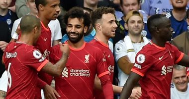محمد صلاح يواصل كتابة التاريخ فى فوز ليفربول على ليدز.. 100 هدف للفرعون فى الدورى الإنجليزى.. صراخه ينقذ إليوت من آلام الإصابة المروعة.. يقترب من رقم دروجبا القياسى.. ويهدى قميصه لطفل بعد المباراة