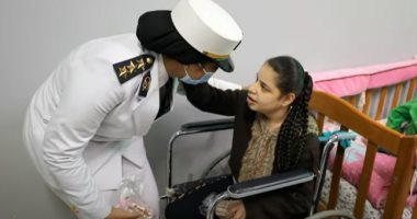 بعد إطلاق استراتيجية حقوق الإنسان.. الأمن الإنساني في الداخلية يبشر بحياة أفضل بالجمهورية الجديدة.. مبادرات تضمن حياة كريمة للبسطاء.. وقوافل علاجية وخدمية.. واهتمام بملف السجون وتطوير المواقع الخدمية (فيديو)