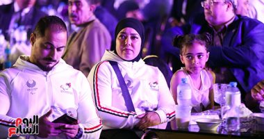 صور.. تكريم أبطال البارالمبية خلال حفل تحت سفح الأهرامات