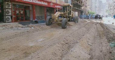 محافظة الجيزة ترصف شارعى باتا بكرداسة وعدوى سليم بالعمرانية