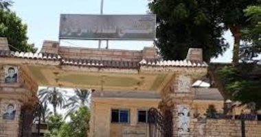 أطباء مستشفى نقادة المركزى بقنا ينجحون فى تركيب مفصل فخذ صناعى لمريضة تبلغ 67 عاما