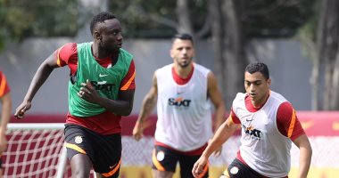 مصطفى محمد يقود مران جالاتا سراي استعدادا لمواجهة لاتسيو بالدورى الأوروبي.. صور