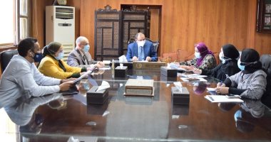 رئيس جامعة بنى سويف يرأس اجتماعى تطوير الأداء الجامعى والمجلات العلمية