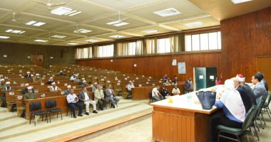 انطلاق فعاليات ندوة جامعة أسيوط التثقيفية لتنمية مهارات الأئمة فى اللغة العربية