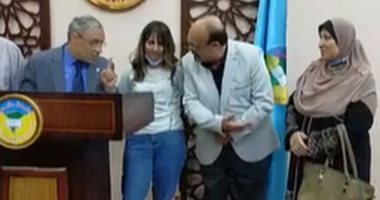 رئيس جامعة طنطا يكشف تفاصيل جلسة الصلح بين "فتاة الفستان" ومراقبتى كلية الآداب