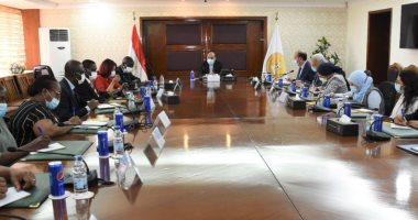 وفد من نامبيا يبحث الاستفادة من تجارب مصر فى "حياة كريمة"