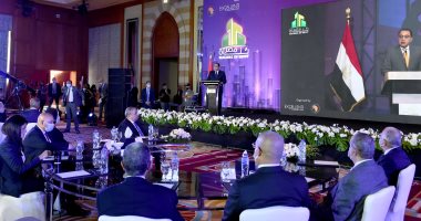 رئيس الوزراء: مياه الشرب تصل لـ98.5 % من السكان والـ1.5% بأماكن نائية  