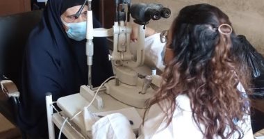 الكشف والعلاج مجانا على 330 مواطنًا فى قافلة طبية ضمن "حياة كريمة"
