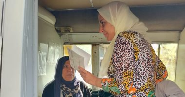 سيارة متنقلة للتطعيم بلقاح كورونا تيسيرا على المواطنين فى كفر الشيخ.. صور
