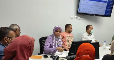 محافظ أسوان: تنفيذ برامج لتطبيق الذاكرة المؤسسية لإدارة المؤسسات إلكترونياً