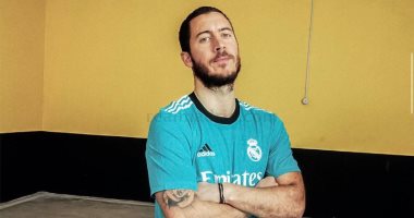 ريال مدريد يكشف عن القميص الثالث.. فيديو وصور 
