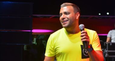 رامى صبرى يرفع شعار كامل العدد فى حفله بالإسكندرية .. صور