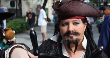 أحدث ملابس الهالوين لعام 2021 مستوحاة من شخصيات أفلام.. أبرزها الكابتن جاك سبارو