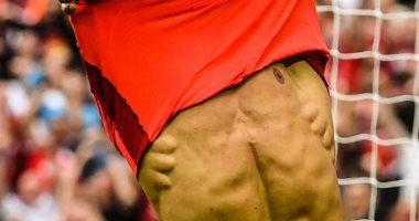 هل راموس السبب؟.. مدرب المقاولون: عضلة صلاح تثبت الكتف لتجنب تكرار إصابته