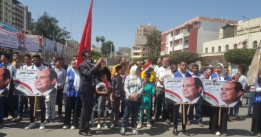 شوارع رشيد تتحول إلى كرنفالات شعبية احتفال بالعيد القومى للبحيرة.. صور