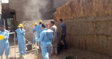 أسيوط تشارك فى اليوم العالمى للنظافة بحملات وندوات توعية وزراعة أشجار