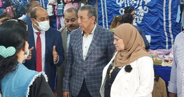 معرض "أهلا مدارس" بالأقصر يجذب الأهالى بتخفيضات كبيرة بمشاركة 24 عارضا.. صور