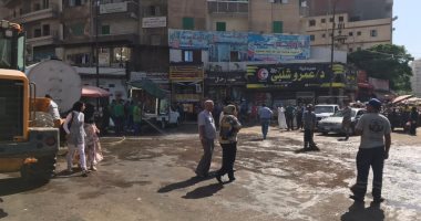 حملة مكبرة لإزالة ورفع الإشغالات بميدان المندرة شرق الإسكندرية.. صور