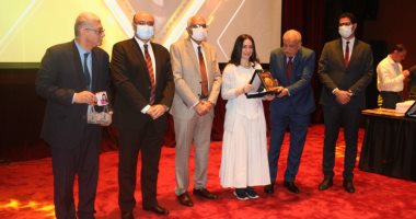 توزيع جوائز مهرجان المنصورة الرقمى الثانى للموهب 2021 بجامعة المنصورة.. صور وفيديو