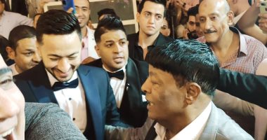حمادة هلال وعمر كمال وعدوية والشيخ في حفل زفاف نجل عبد الباسط