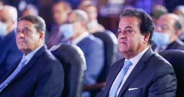 وزير التعليم العالى يعلن أسماء الجامعات الفائزة فى مسابقات عام 2020 /2021.. صور