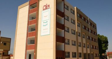 مشروعات "حياة كريمة" نور يضيء قرى محافظة قنا.. البدء فى الأعمال الإنشائية لـ158 مشروعا جديدا.. تسليم 16 مدرسة ضمن المبادرة الرئاسية بقوص وبدء إنشاء 4 مجمعات لخدمات المواطنين بدشنا بتكلفة 40 مليون جنيه.. صور