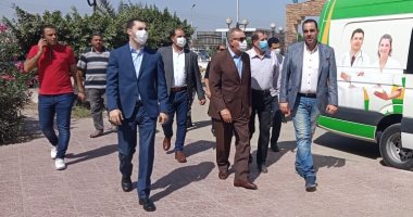 محافظ كفر الشيخ يتفقد حملة "معًا نطمئن" ويشيد بالأطقم الطبية.. فيديو وصور
