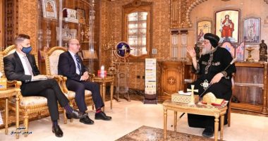 البابا تواضروس يستقبل سفيرين وقنصلين جديدين فى المقر البابوى بالقاهرة
