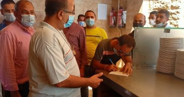 غلق 27 محلا وضبط 1710 إشغالات وتحرير 1152 محضرا بالإسكندرية.. صور