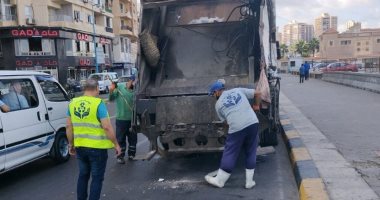رفع 55 ألف طن قمامة فى حملات نظافة من شوارع الإسكندرية.. صور