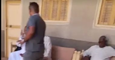 أحد أقارب المشير طنطاوى: الراحل كان دائم التواصل مع العائلة بأسوان.. فيديو 