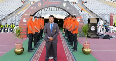 رجال الأمن يؤمنون ممرات اللاعبين باستاد برج العرب قبل لقاء السوبر.. صور