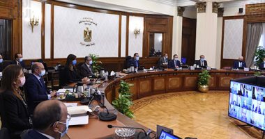 رئيس الوزراء: سعيد كمهندس بما وصلت إليه الشركات المصرية من كفاءة فى تنفيذ المشروعات