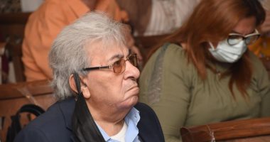 فاروق فلوكس عن ابنه أحمد: كويس بس عيبه الوحيد لسانه متبرى منه