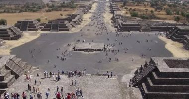 كيف استفاد أهالى تيوتيهواكان فى المكسيك من التخطيط القديم للمدينة قبل 1500 عام؟