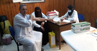 توافد المواطنين على مراكز شباب كفر الشيخ لتلقى لقاح كورونا.. صور