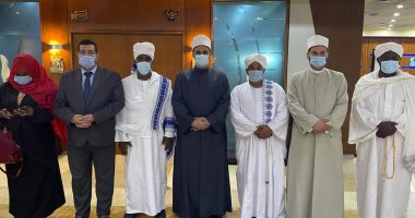 أئمة وواعظات السودان يغادرون القاهرة بعد انتهاء التدريب المشترك بالأوقاف.. صور