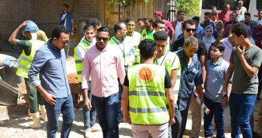 45 شابا وفتاة يتفقدون مشروعات "حياة كريمة" بقرى مركز المنشأة فى سوهاج.. صور