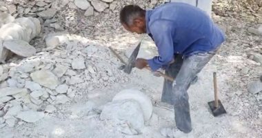 مطاحن الأجداد.. الرحايا موروثة من مئات السنين وهكذا تصنع بسوهاج.. لايف