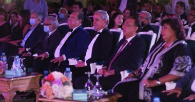 وزيرة الثقافة تتقدم حفل افتتاح مهرجان الإسكندرية السينمائي.. صور