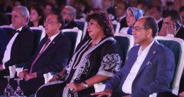 وزيرة الثقافة وإلهام شاهين وخالد الصاوى فى افتتاح مهرجان الإسكندرية السينمائى 