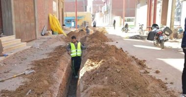توصيل الغاز الطبيعى لـ5520 منزلا وتحويل 150 سيارة بالخارجة فى الوادى الجديد