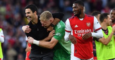 ترتيب الدوري الإنجليزي بعد مباريات الأحد.. ليفربول يتصدر وآرسنال العاشر