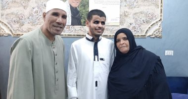 إسلام فقد بصره وعوضه الله ليصبح موهبة صاعدة فى سماء الإنشاد الدينى بالشرقية