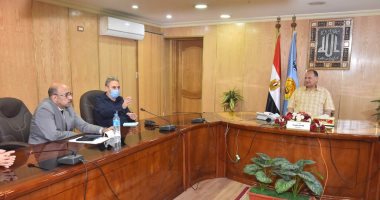 محافظ أسيوط يترأس اجتماع لجنة مقترحات إخلاء مستشفى أبنوب لتجديدها.. صور
