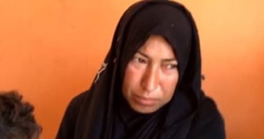 أسرة تعثر على جثة ابنهم مذبوحا داخل زراعات بأسيوط بعد ساعة من تغيبه.. لايف