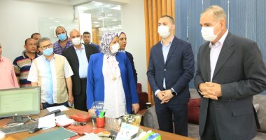 محافظ كفر الشيخ ونائبه يتفقدان تطوير الإدارة العامة للتخطيط والتنمية.. صور