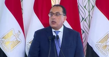 رئيس الوزراء يشدد على الإسراع بتطعيم جميع العاملين فى قطاع التعليم    