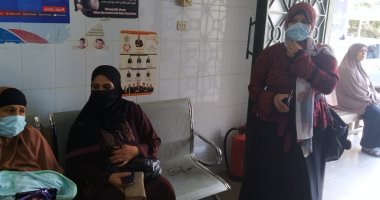 إقبال كثيف من الأهالى على مراكز تلقى لقاح كورونا بالغربية.. صور